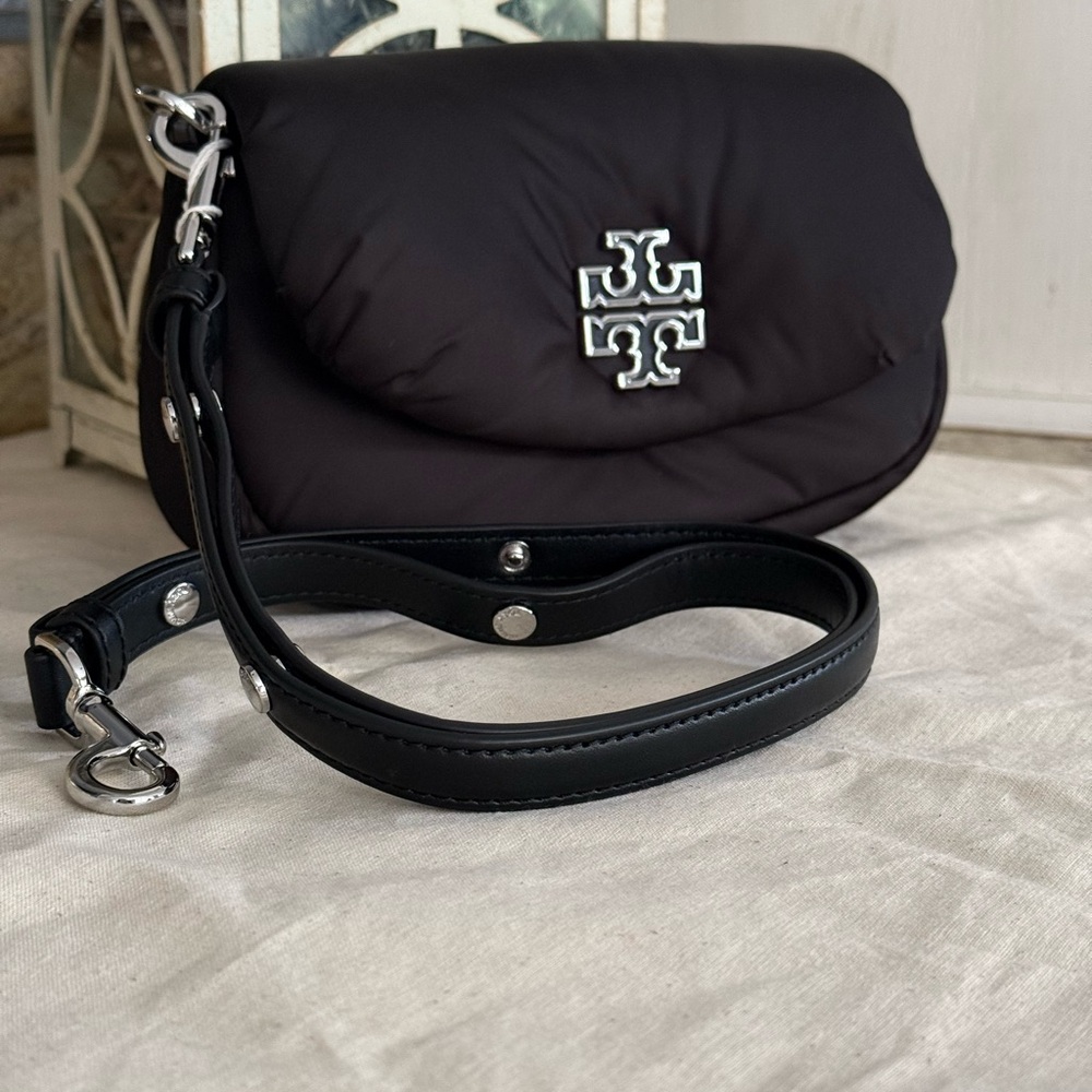 New Tory Burch Britten puff crossbody in black & matching cardholder - Picture 7 of 11
